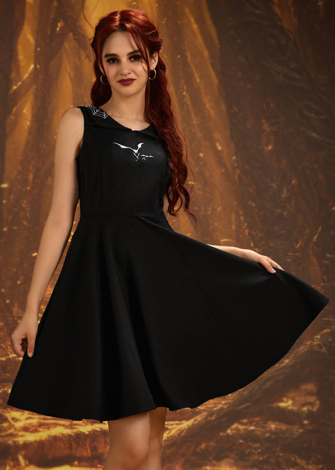 Vestido swing negro bordado con murciélagos-1