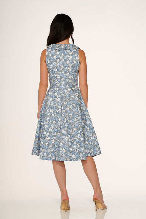 Vestido swing floral de margaritas azules-6