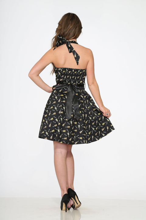 Vestido negro de vuelo con escote halter y estampado de violín-5