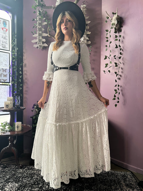 Mina - Vestido largo de encaje floral color marfil, estilo novia vampira-5