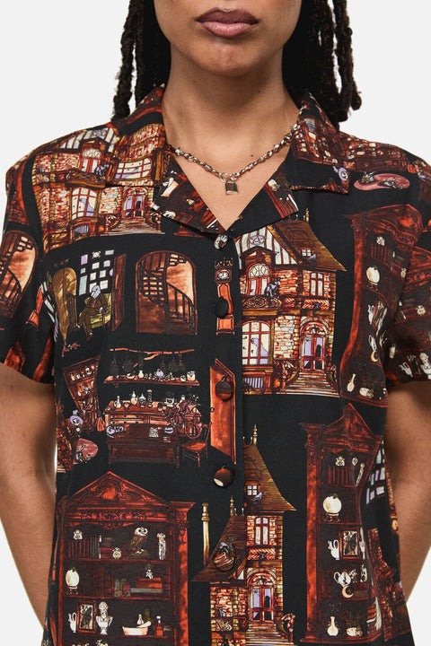 Blusa con estampado gótico de Covenstead-1