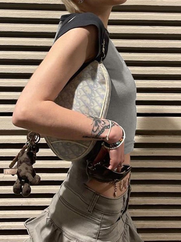 Lettering Racing Raglan Sleeve Cropped Top-1