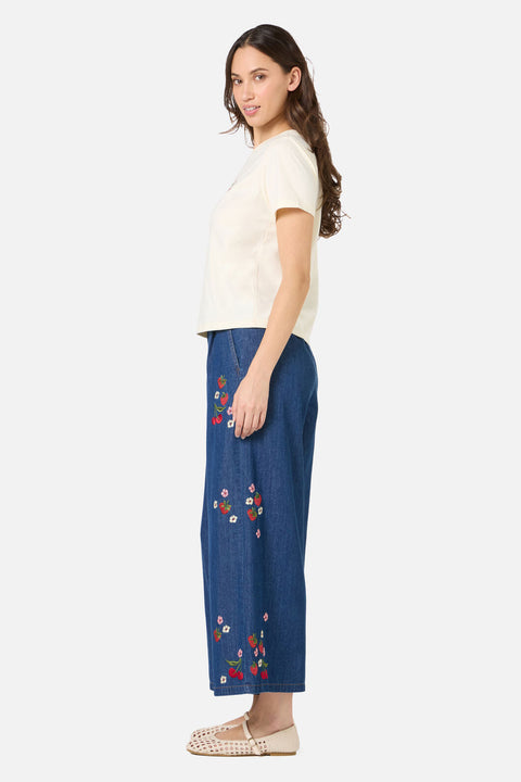 Camiseta Berry Bloom-3