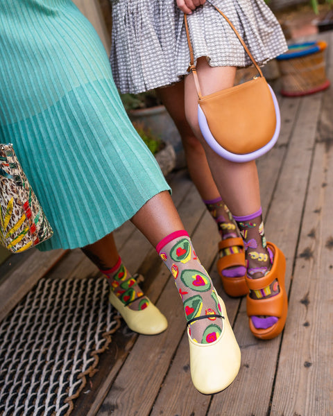 Calcetines transparentes con estampado de aguacate-8