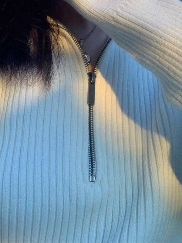 Solid Half Zip Ribbed Sweater-3